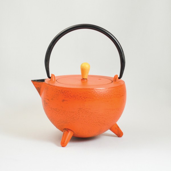 Pop 1,0 Cast Iron teapot