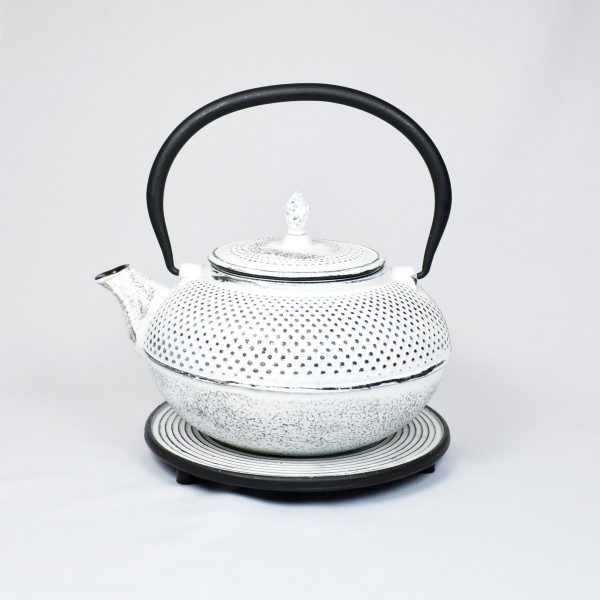 Arare 1.5l Cast Iron Teapot