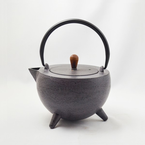 Pop 1,0 Cast Iron teapot